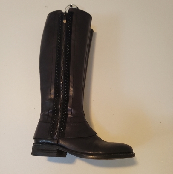 Vince Camuto Vc-Finny Boots - Picture 1 of 14